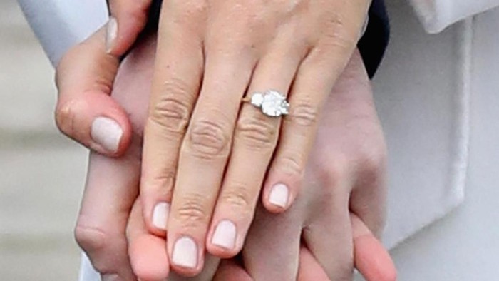5 Cincin Pertunangan Royal Family Termewah