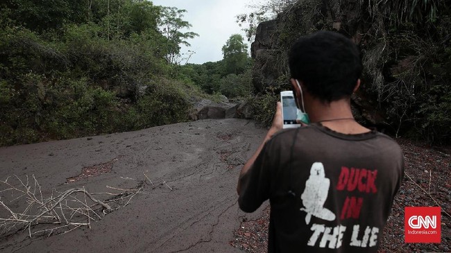 Direktur Badan Aksesibilitas Telekomunikasi dan Informasi Anang Latif menyebut pihaknya akan menetapkan tarif bandwidth Palapa Ring Barat pada pekan depan.