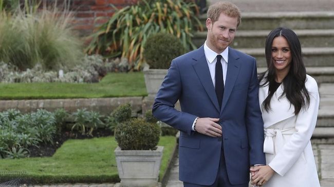 Sebagai calon anggota kerajaan Inggris, gerak-gerik Meghan tentunya tak bisa lagi sebebas dulu. Berikut perilaku yang tak lagi boleh dilakukan Meghan Markle.