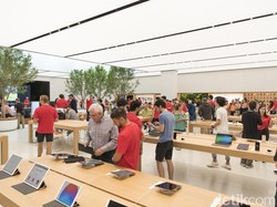 Wabah Corona Paksa Apple Tutup Toko di Italia