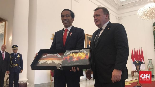 Kpk Beri Waktu Jokowi 30 Hari Laporkan Vinyl Metallica