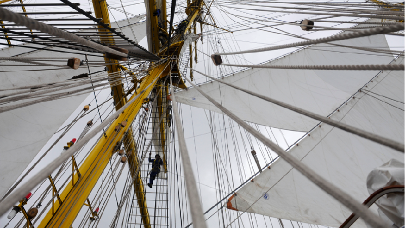 Sail Sabang 2017 mulai terlihat ramai. Sejak Senin (27/11), Sabang disinggahi kapal pesiar Costa Victoria yang membawa 1.980 wisatawan mancanegara.