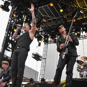 Lirik Lagu Mattel - Avenged Sevenfold