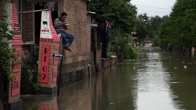 Berdamai dengan Luapan Bengawan Solo