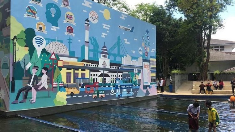 Bunda yang masih bingung mau liburan keluarga ke mana, destinasi di Bandung ini bisa jadi pilihan. Edukatif juga lho, Bun!