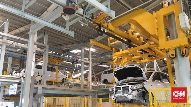 Meski sudah memproduksi MPV, Sokonindo masih urung memperkenalkannya lantaran masih mempelajari pasar MPV Indonesia.