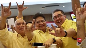 VIDEO: Jokowi Tanggapi Keinginan Airlangga jadi Ketum Golkar