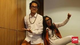 Endah N Rhesa Rayakan Karier dan Cinta Lewat Buku