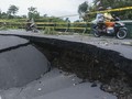 Jalan di Jalur Selatan Jateng Ambles Sedalam 4 Meter