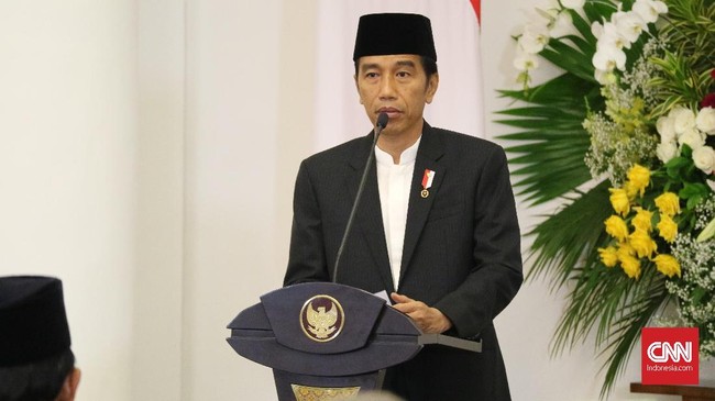 Jokowi mengatakan tantangan pada masa mendatang akan lebih banyak. Menurutnya, kepercayaan terhadap Tuhan akan membantu masyarakat Indonesia.