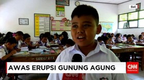 Erupsi Gunung Agung, Siswa Jalani Ujian di Pengungsian