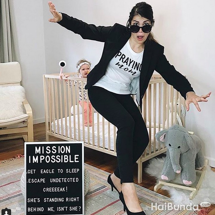 <p>Udah pelan-pelan melangkah keluar kamar, eh si kecil kebangun lagi. Hu-hu-hu. (Foto: Instagram/ @mayavorderstrasse)  </p>