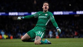 Kiper Manchester City Yakin Bisa Jadi Gelandang Bagus