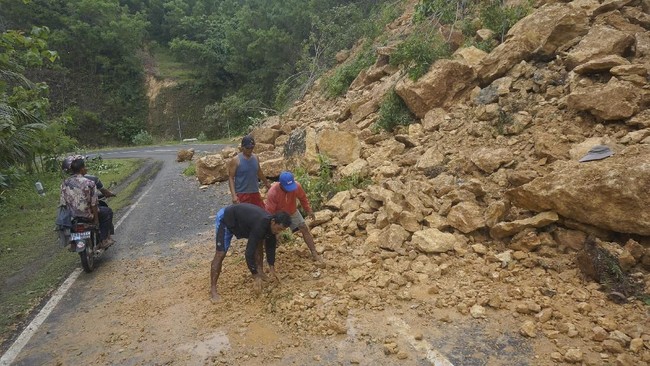 BMKG mengungkap sejumlah fakta terkait gempa Pacitan magnitudo 4,8 hari ini yang tak berpotensi tsunami.