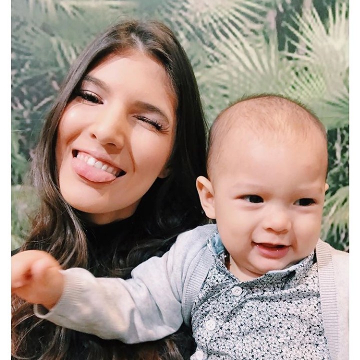 Bagi seorang ibu, anak adalah kebahagiaannya. (Foto: Instagram Mikaila Patritz)