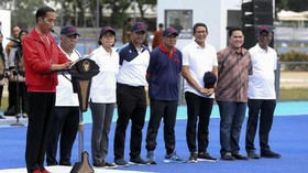 Menpora Dampingi Presiden Jokowi Resmikan Lapangan di GBK