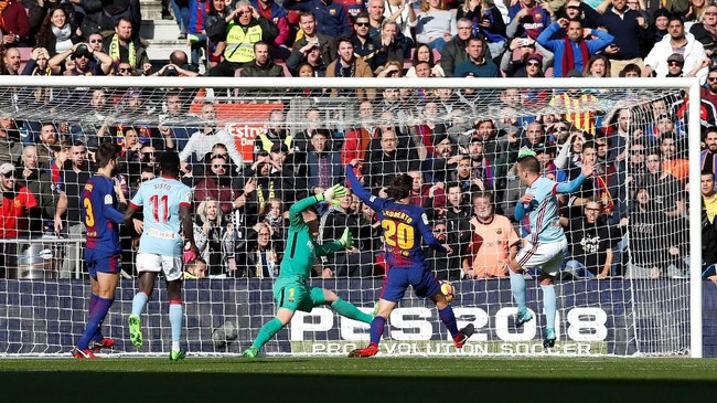 Barcelona kembali gagal mengamankan tiga poin di pekan ke-14 La Liga Spanyol. Lionel Messi dan kawan-kawan ditahan imbang tim tamu Celta Vigo, 2-2.
