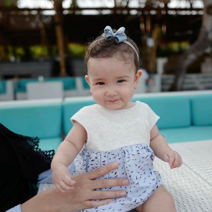 <p>Halo semua, aku Seraphina Rose Sumarnaningsih Soerjosoemarno, biasa dipanggil Sera. (Foto: Instagram/yaswildblood)</p>