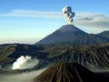 Semeru Erupsi, Warga Diminta Waspadai Jalur Awan Panas