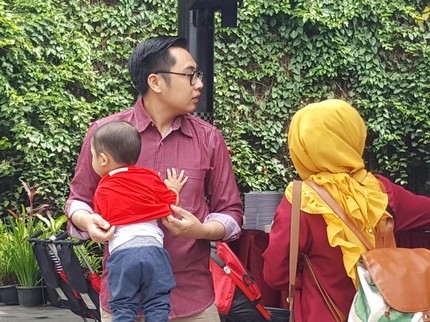 Ayah Juga Terampil Mengasuh Anak, Lho