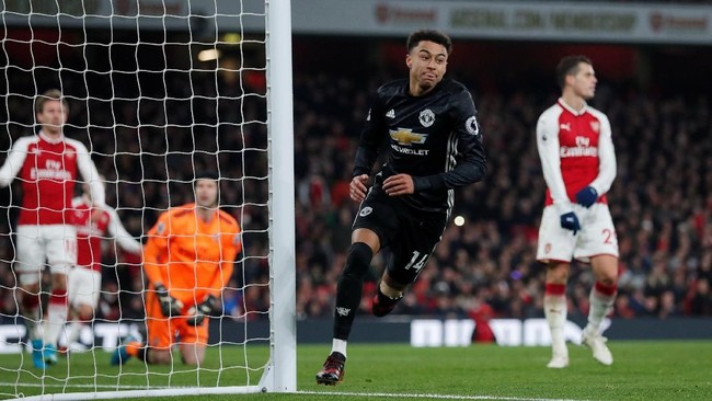 Manchester United mampu mempermalukan tuan rumah Arsenal di Stadion Emirates dengan kemenangan 3-1, Sabtu (2/12) malam waktu setempat.