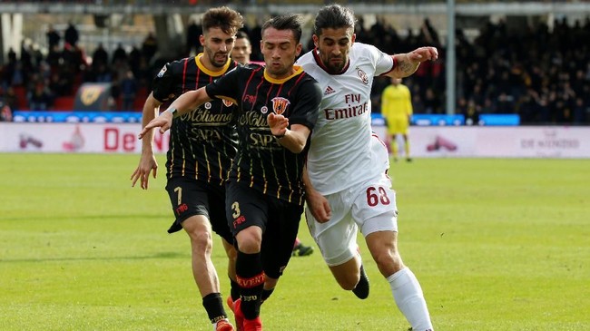 Pergantian pelatih AC Milan dari Vincenzo Montella ke Gennaro Gattuso tidak langsung membawa hasil positif bagi skuat Merah Hitam itu.