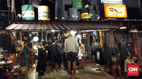 Menyicipi Suasana Pasar Malam di Bangkok