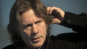 Vokalis Iron Maiden Positif Covid-19: Buruk jika Tidak Vaksin