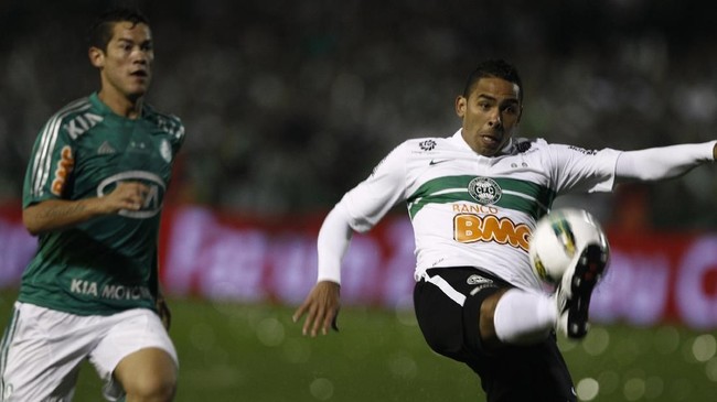 Bek anyar Bali United Demerson Bruno Costa merupakan salah satu mantan pemain Chapecoense yang selamat dari kecelakaan maut.