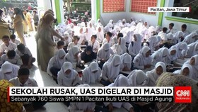 3 Sekolah di Pacitan Terpaksa UAS di Masjid