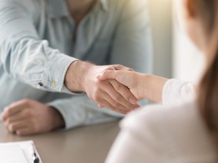 Ini Pentingnya Orang Tua Perlu Jalin Komunikasi yang Baik dengan Guru
