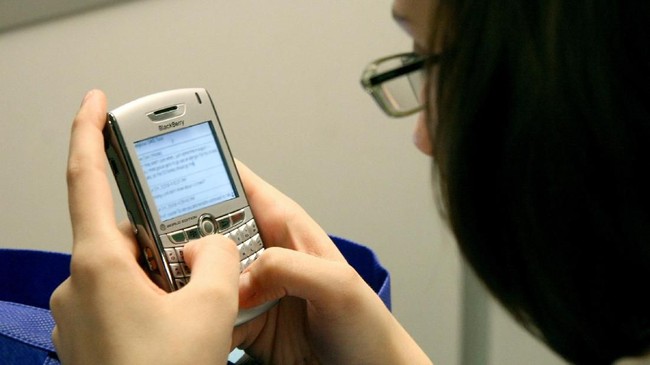 Kominfo mengklaim seluruh situs financial technology (fintech) ilegal telah diblokir. Jika beberapa masih bisa diakses maka aplikasi telah mendapatkan izin OJK.