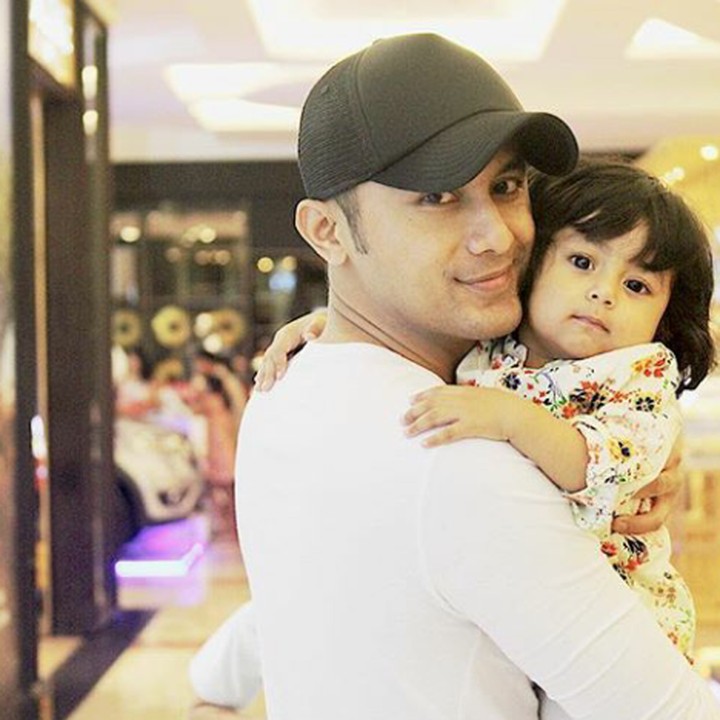 <p>Mirip sama Papa Hengky nggak, Bun? (Foto: Instagram @sonyafatmala)</p>