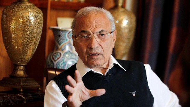 Setelah diduga dideportasi dari Uni Emirat Arab, mantan PM Mesir Ahmed Shafik menyatakan masih berniat maju dalam pemilihan umum presiden tahun depan.