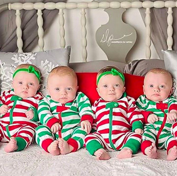 <p> Tuh, nggemesin banget ya si kembar lima pas pose di tempat tidur kayak gini. (Foto: Instagram/ @driskell_quints_mom)  </p>