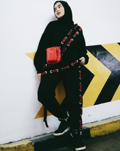 Foto: 12 Gaya Hypebeast ala Hijabers, Siapa Favoritmu?