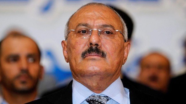Putra Ali Abdullah Saleh, mantan presiden Yaman yang tewas di tangan pemberontak Houthi, menyerukan pembalasan terhadap kelompok sekutu Iran tersebut.