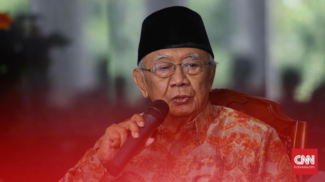 Dewan Etik MK mengakui tindak lanjut terkait pelaporan terhadap Arief Hidayat sempat terhambat lantaran dirinya mengalami sakit selama dua pekan.