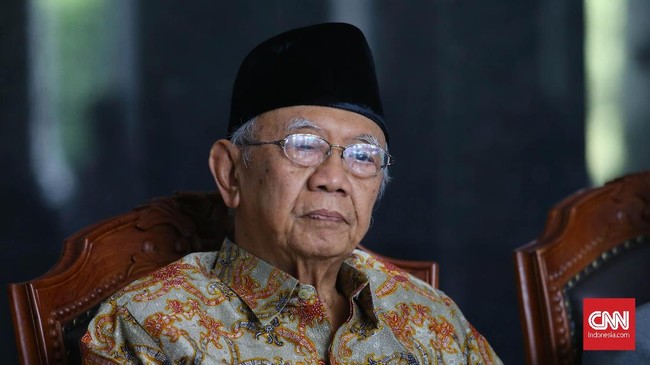 Sejumlah tokoh menganggap umat muslim dapat menjalankan syariat Islam tanpa haru melabelkan istilah NKRI Bersyariah seperti yang dicetuskan Ijtimak Ulama.