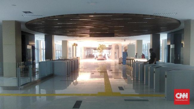 Mengintip Fasilitas Stasiun Keberangkatan Kereta Bandara Stasiun Sudirman Baru dalam konstruksi tahap akhir dan akan menjadi salah satu titik awal keberangkatan Kereta Bandara.