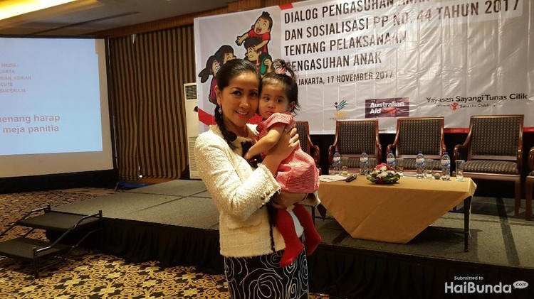 Ada banyak cara mengungkapkan sayang, misalnya melalui lagu.