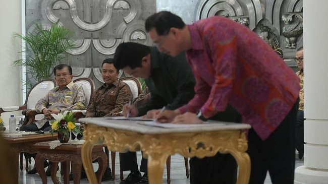 Menteri Pemuda dan Olahraga Imam Nahrawi mengatakan, masalah olahraga di Indonesia butuh sinergi yang kuat semua pihak. Baik itu pemerintah maupun pengusaha.