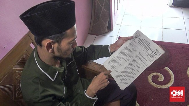 Ada sekitar 10 pertanyaan mengenai jihad dan khilafah dari sekitar 50 naskah ujian mata pelajaran fikih kelas XII di Madrasah Aliyah Negeri Jombang, Jatim.
