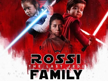 Keren! Saat Sekeluarga Jadi 'Model' Poster Star Wars