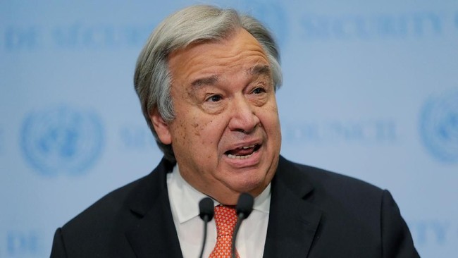 Iran meminta Sekjen PBB, Antonio Guterres, mendorong Amerika Serikat untuk menghapus sanksi yang dijatuhkan kepada menteri luar negerinya, Mohammad Javad Zarif.
