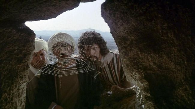 Jadwal Bioskop Trans TV hari ini (9 April) The Message. Berikut sinopsis The Message dibintangi Anthony Quinn.