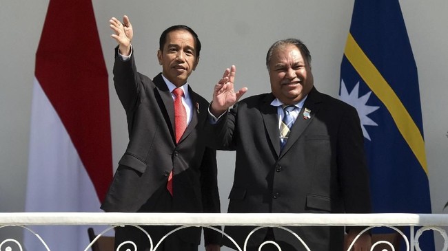 Presiden Joko Widodo dan Presiden Nauru Baron Waqa membahas masalah perubahan iklim yang mengancam kawasan Asia Pasifik.