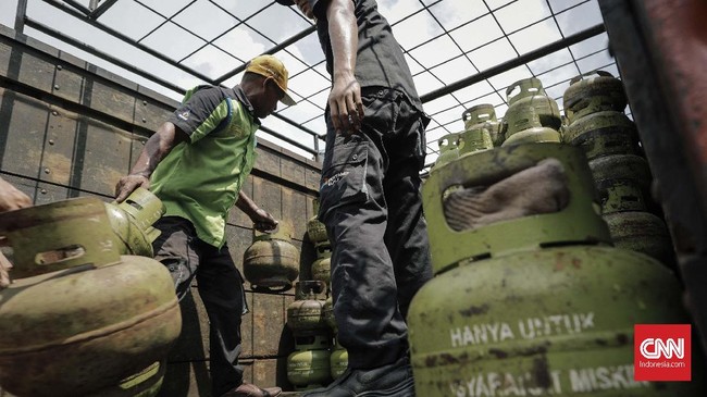 Ponorogo mengalami kelangkaan gas elpiji 3kg dan membuat harga per tabungnya tembus Rp30 ribu.