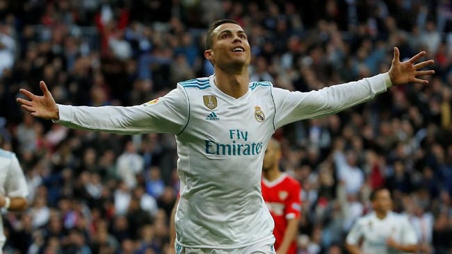 Striker PSG, Kylian Mbappe mengatakan, ia enggan bersaing dengan bintang Real Madrid, Cristiano Ronaldo, pada babak 16 besar Liga Champions.
