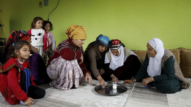 FOTO Memenangkan Hati dengan Tato  dari ASI dan Jelaga